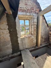 Přestavba budovy obecního úřadu na základní školu