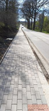 Silnice III/2904 Oldřichov v Hájích – Mníšek, humanizace průtahu vč. chodníků