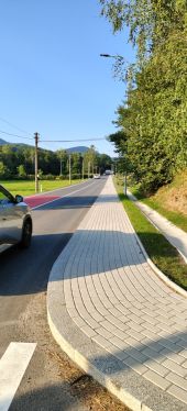 Silnice III/2904 Oldřichov v Hájích – Mníšek, humanizace průtahu vč. chodníků