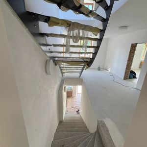 Přestavba budovy obecního úřadu na základní školu