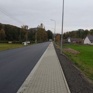 Silnice III/2904 Oldřichov v Hájích – Mníšek, humanizace průtahu vč. chodníků